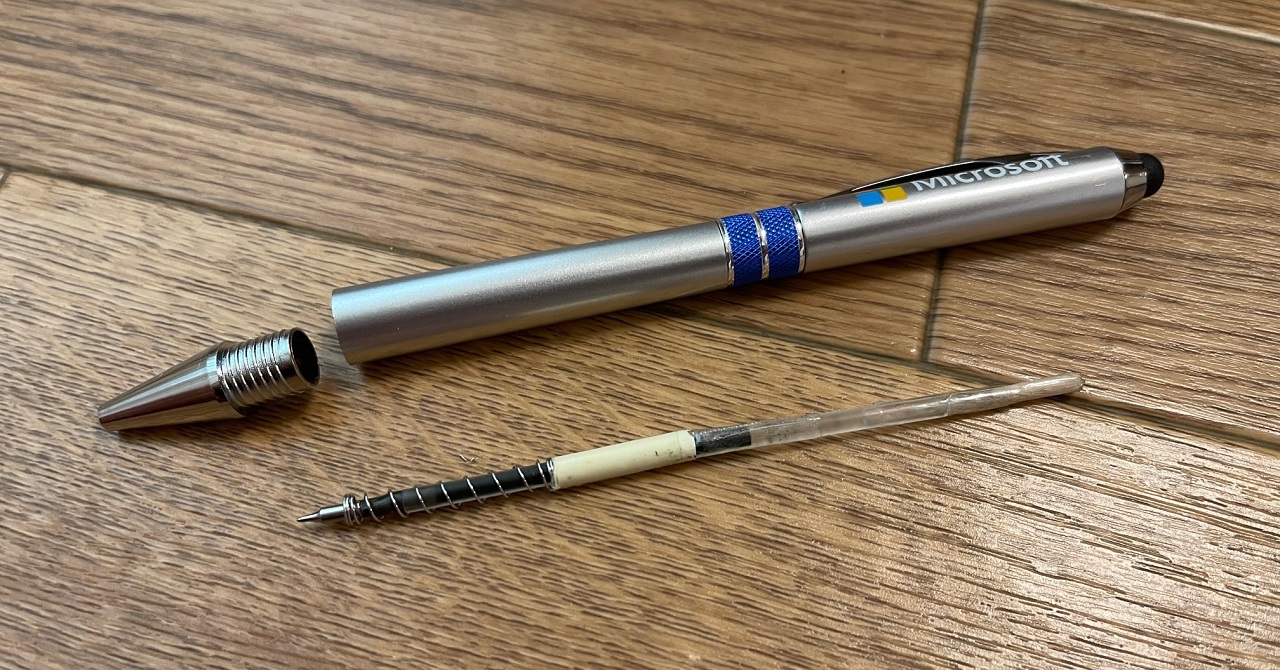 三菱鉛筆ジェットストリーム替芯の使えるボールペン